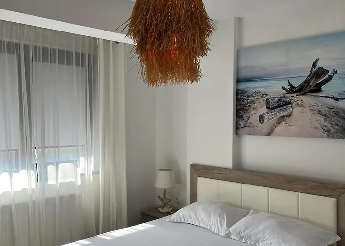 Fun&sun Lägenhet Năvodari